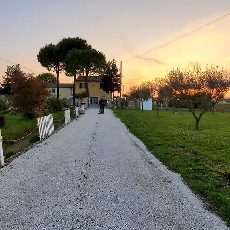 Casale Bed & Breakfast 3*